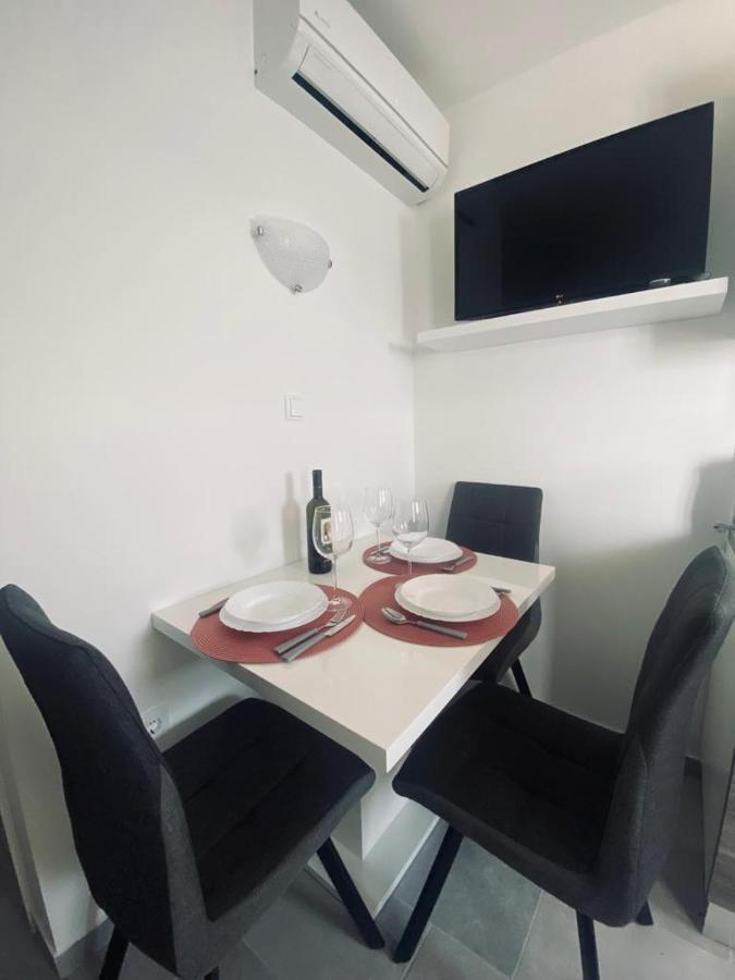 Apartmani Mila Starigrad Paklenica Exteriér fotografie