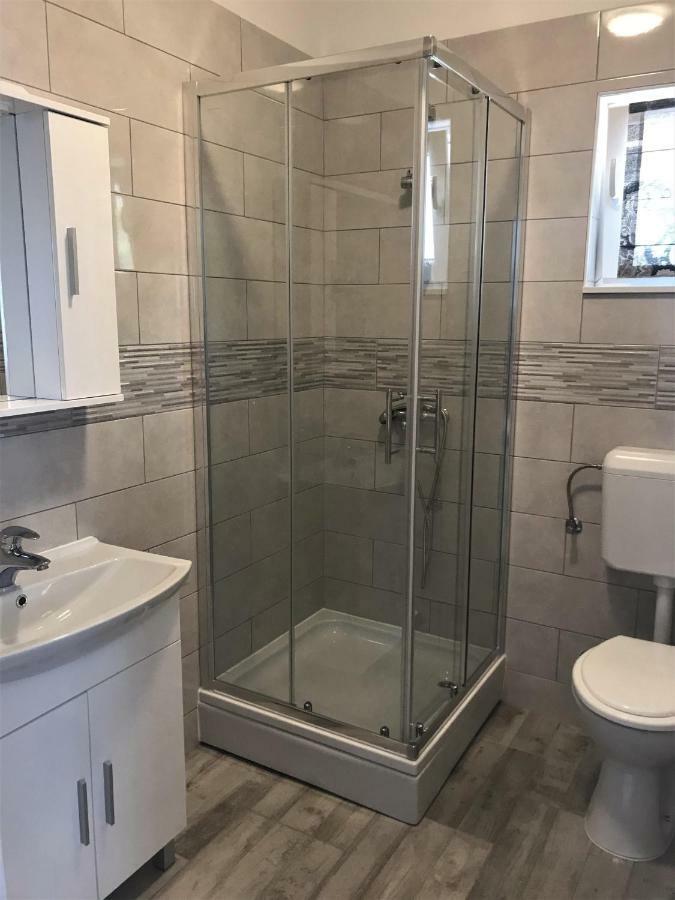 Apartmani Mila Starigrad Paklenica Exteriér fotografie
