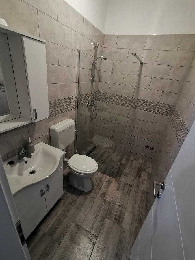 Apartmani Mila Starigrad Paklenica Exteriér fotografie